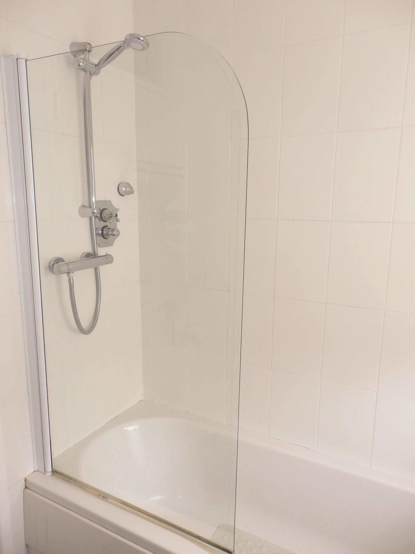 Excellent Location - City Centre - Parking - 4 Beds -2 Bedrooms เบลฟาสต์ ภายนอก รูปภาพ